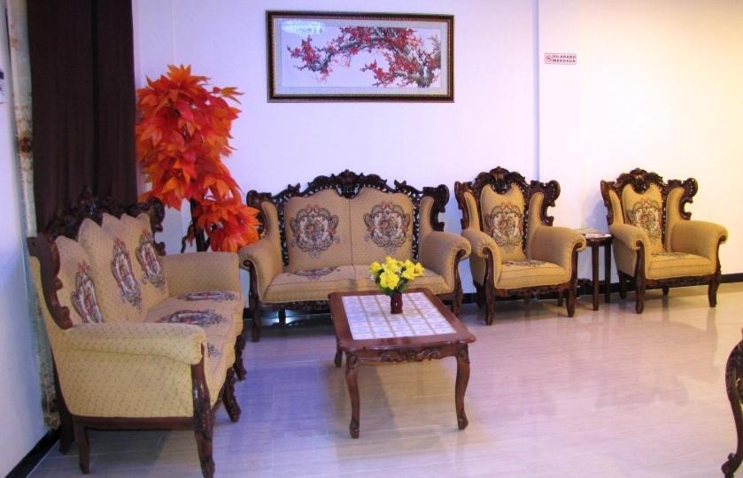 Hotel Mitra Garden Pangkal Pinang Exterior foto