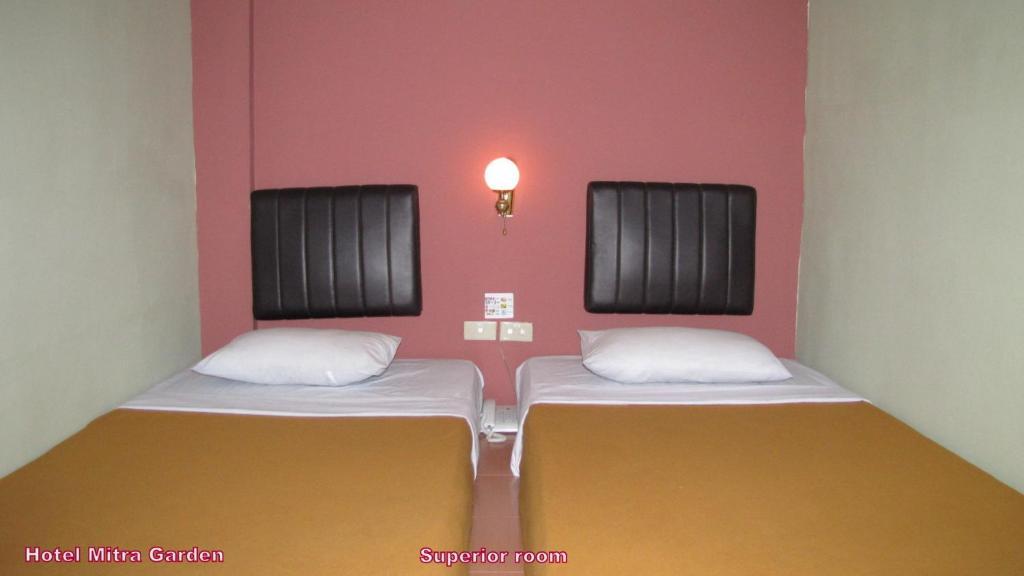 Hotel Mitra Garden Pangkal Pinang Zimmer foto